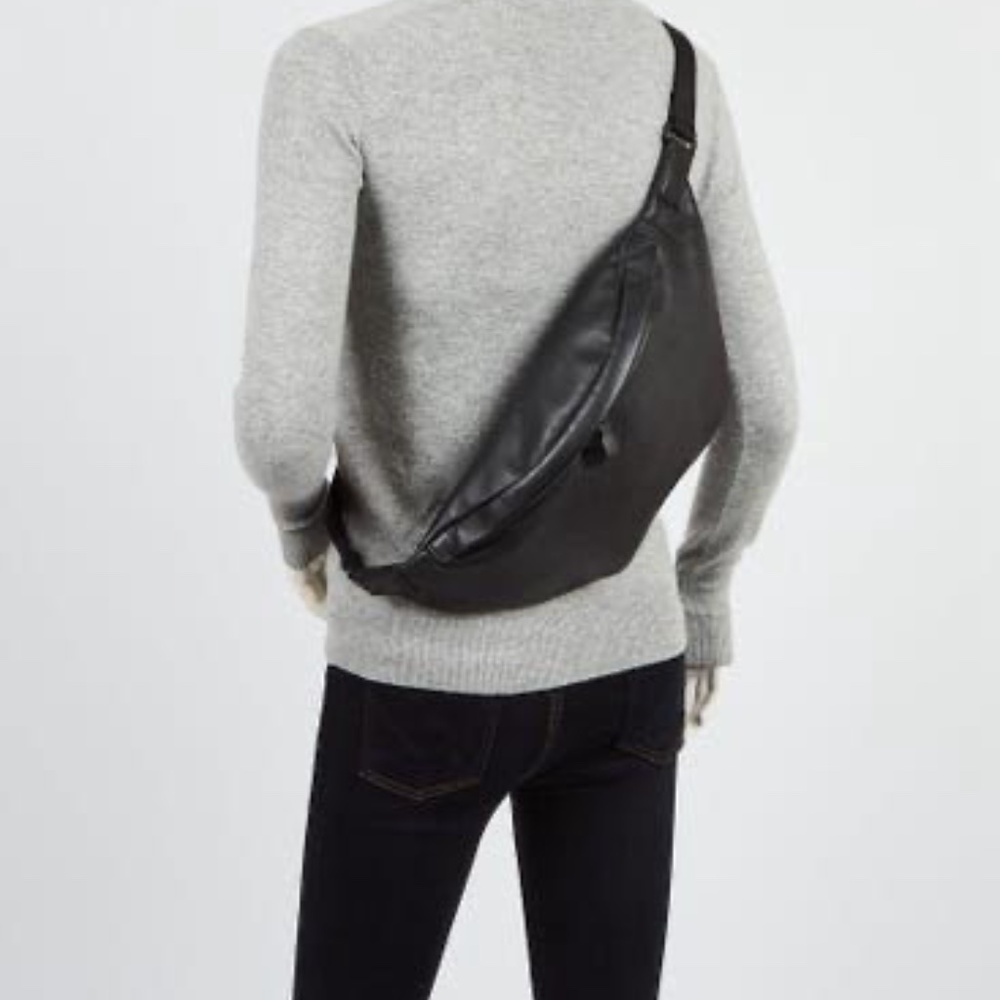 SOLD***Authentic LOUIS VUITTON Monogram Shadow Leather Discovery Bum/Waist Bag - Picture 4 of 15